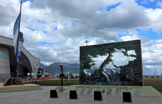 Plaza Islas Malvinas